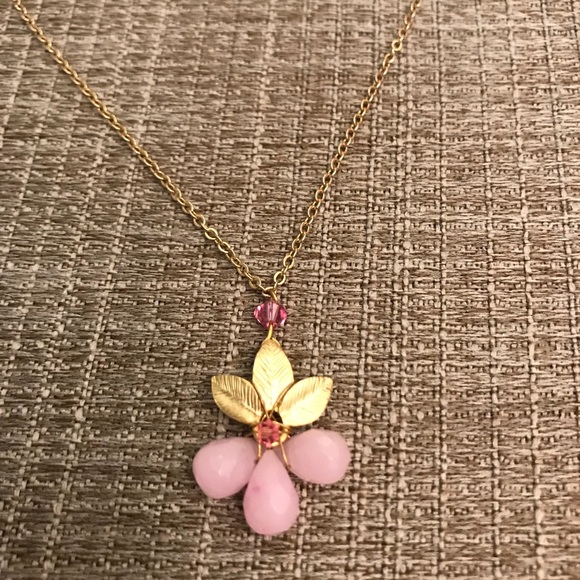 Pretty necklace - Picture 3 of 4